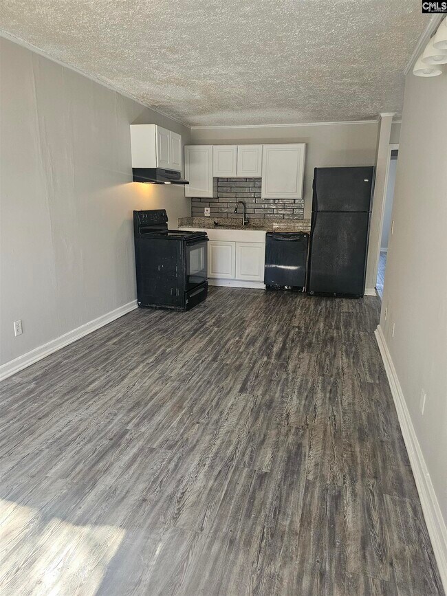 Photo - 317 Whaley St