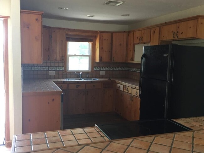 Photo - 405 N Sharon St