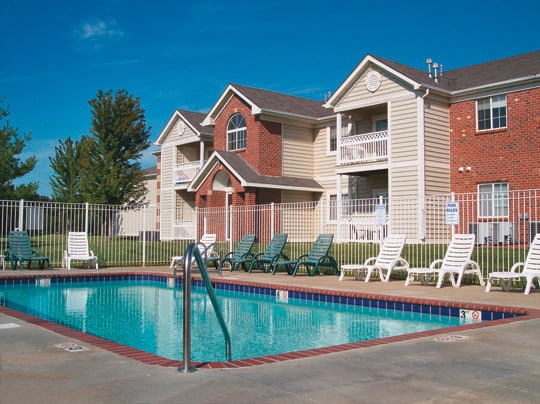 Photo - Crown Pointe Apartments