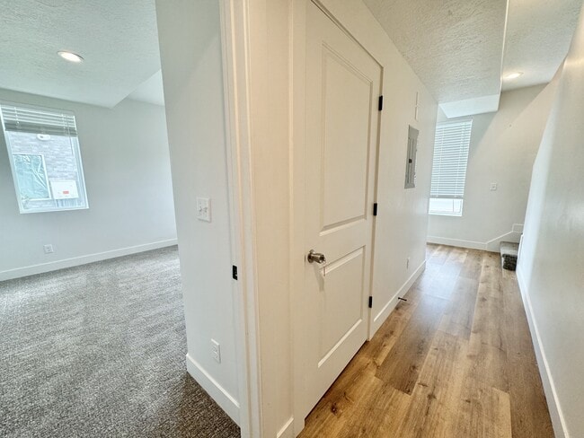 Photo - 1866 N 510 W