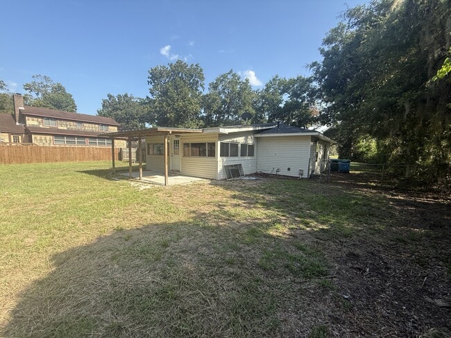 Photo - 2803 Smilax Ave
