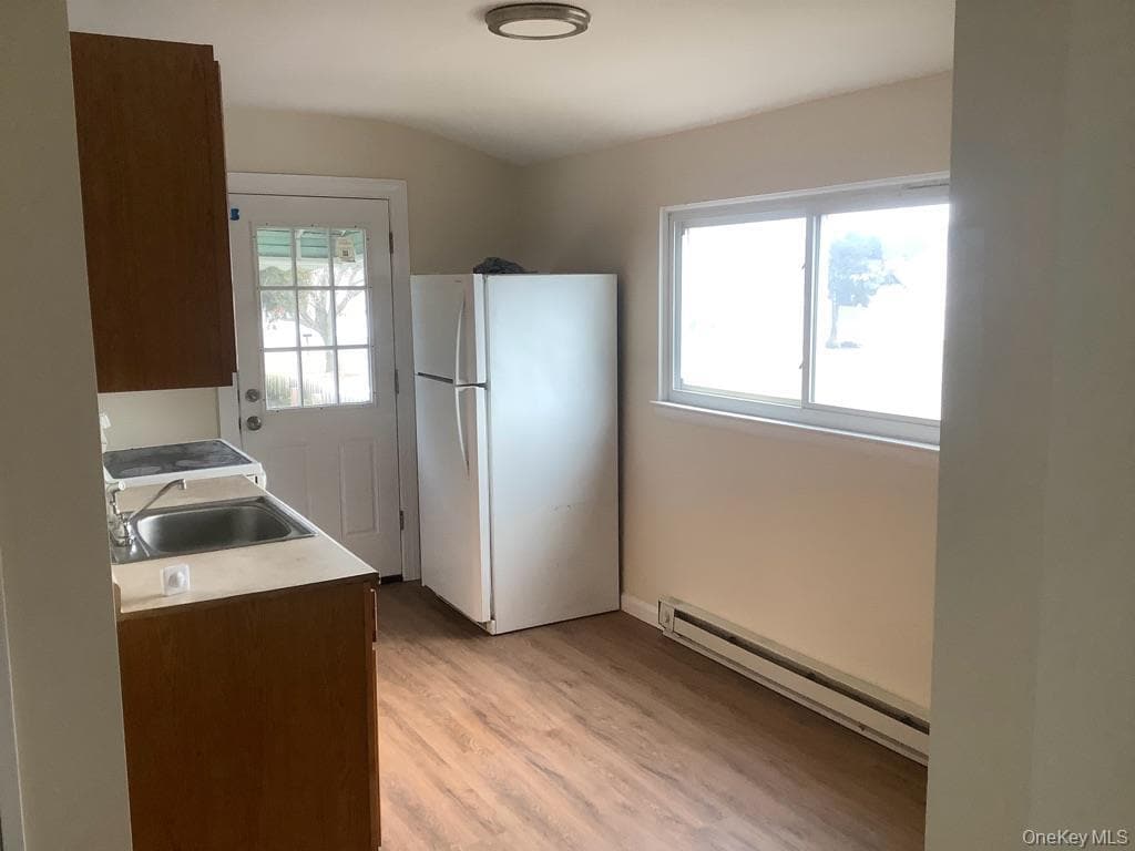 Photo - 253 Hampton Ave