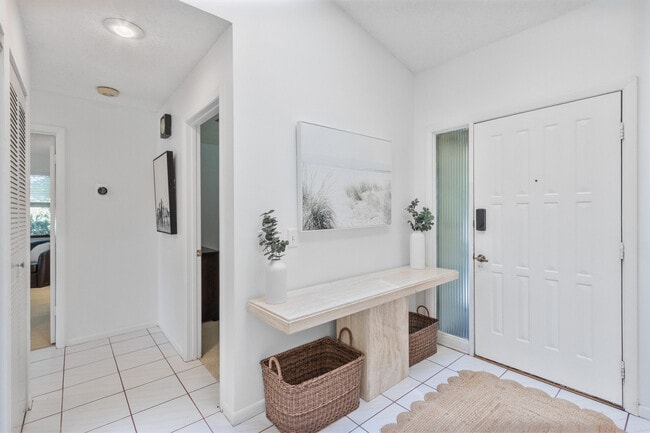 Photo - 12950 Dartford Trail Unit 15