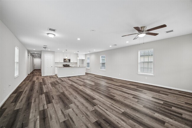 Photo - 3344 Simmons St