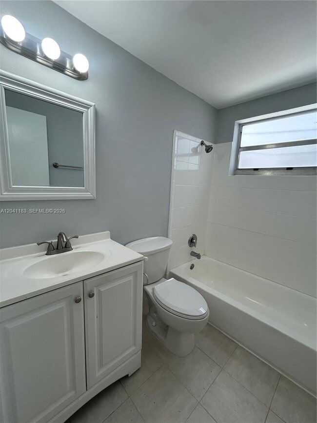 Photo - 1346 Alton Rd Unit A1