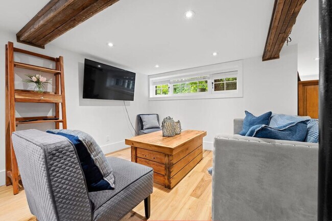 Photo - 227 Green St Unit ID1226166P