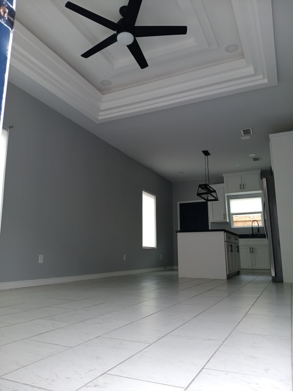 Building Photo - 5809 Ozark Ave