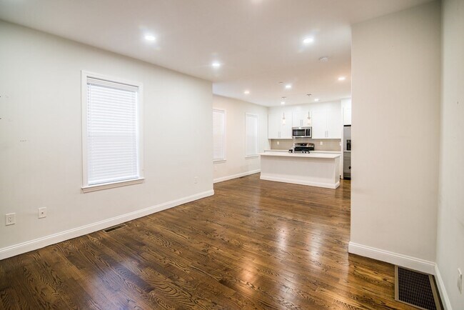 Photo - 757 Washington St Unit 1