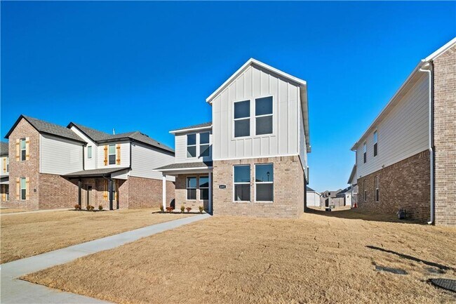 Photo - 4682 W Aurora St