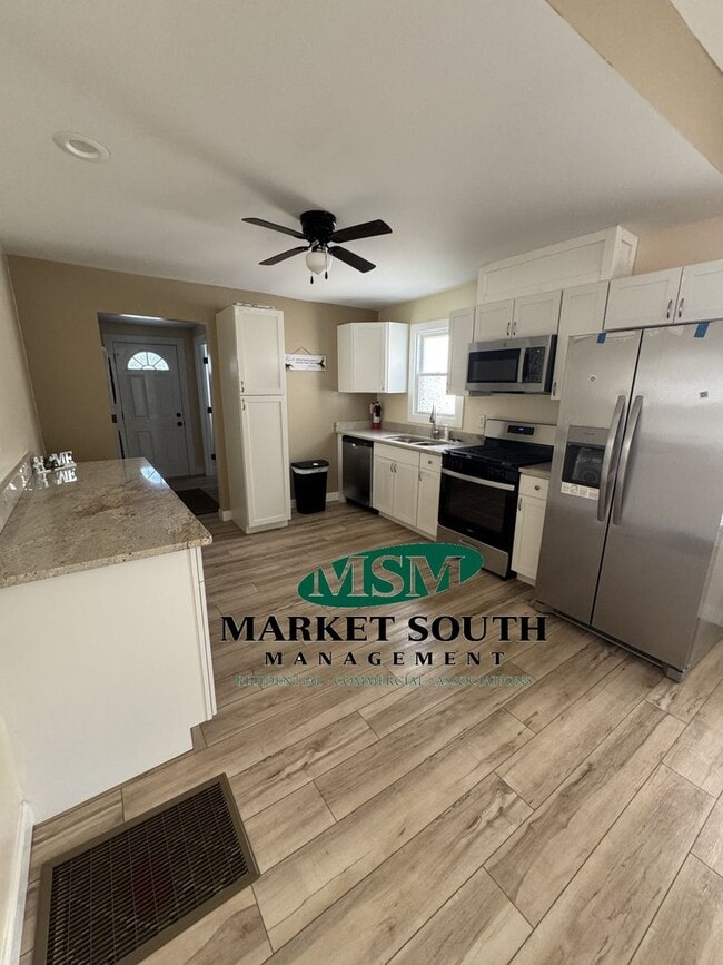 Photo - CARVER HEIGHTS BUNGALOW- AVAILABLE NOW!