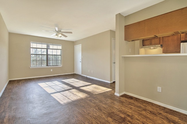 Rolling Oaks Apartment Homes