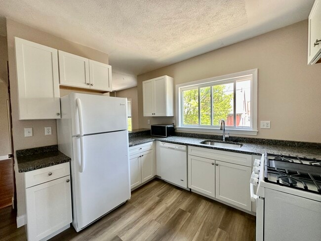 Photo - 43 Curtis St Unit 2