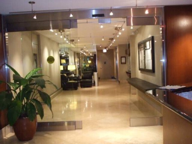 Lobby - 5100 N Marine Dr Unit 10E