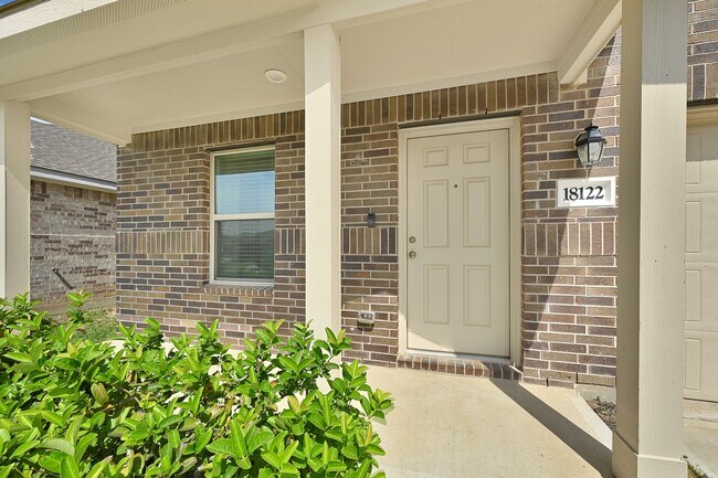 Photo - 18122 Rockvine Dr