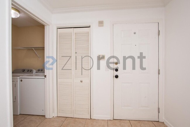 Photo - 3591 Kernan Blvd S