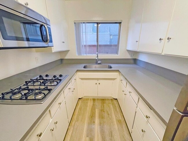 Photo - 12714 Matteson Ave Unit 4