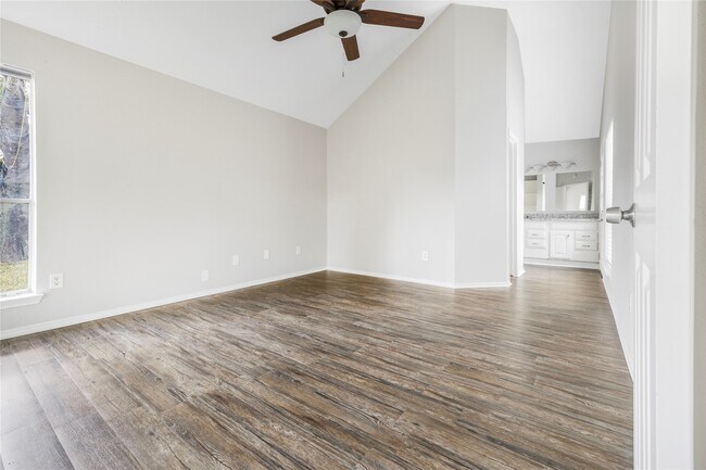 Photo - 12223 White River Dr