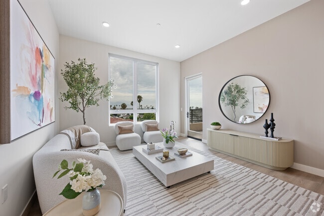 3BR, 3BA - 1450SF - Living Room