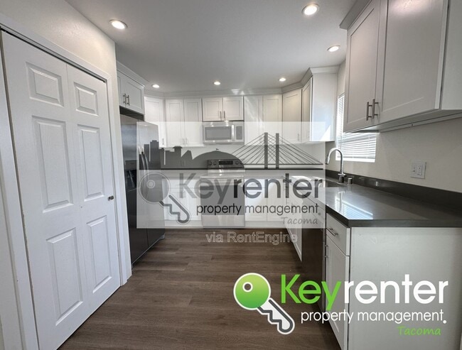 Photo - 1435 E 32nd St