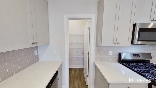 Photo - 768 Lightrail Dr