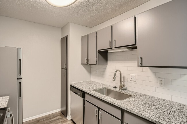 Villas at Waterchase Apartments