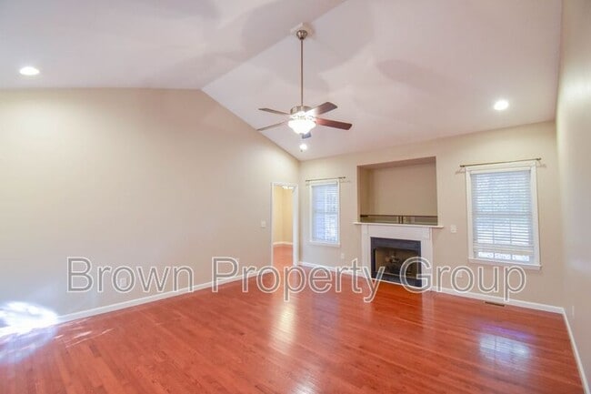 Photo - 3270 Argyll Dr