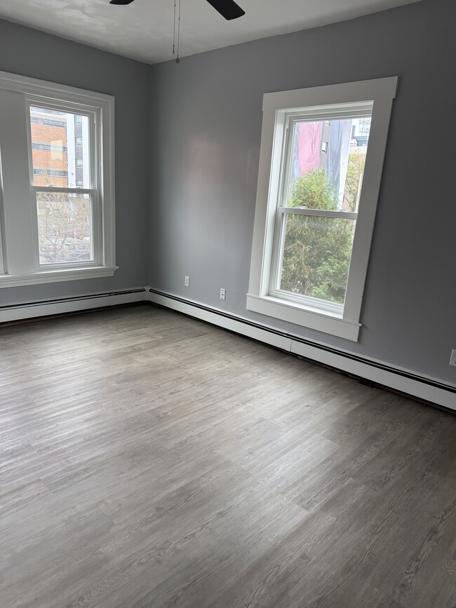 716 Sassafras Apartments