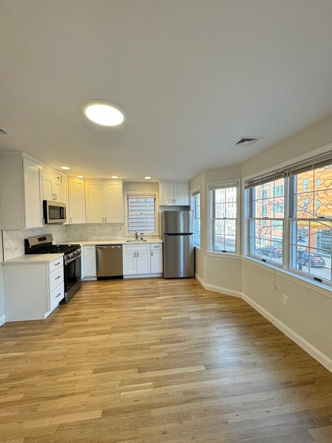 Photo - 393 W Broadway Unidad 6