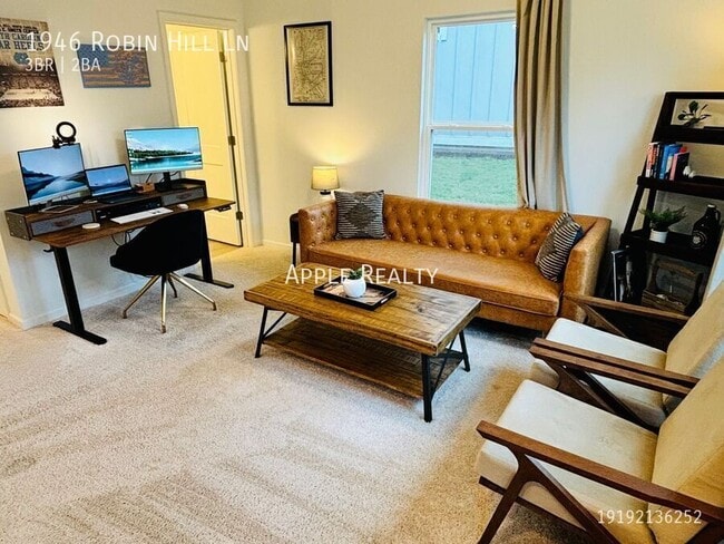 Photo - 1946 Robin Hill Ln