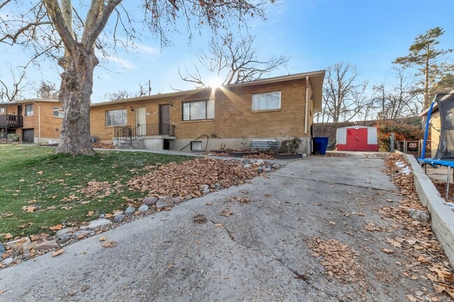 Building Photo - Boughton Street Unit #745 Rental