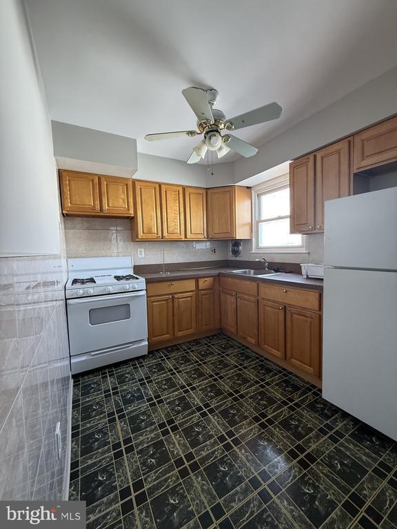 Photo - 132 Nandina St