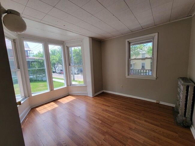 Photo - 304 S Winooski Ave