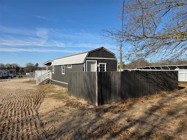 Photo - 302 Carson Cir