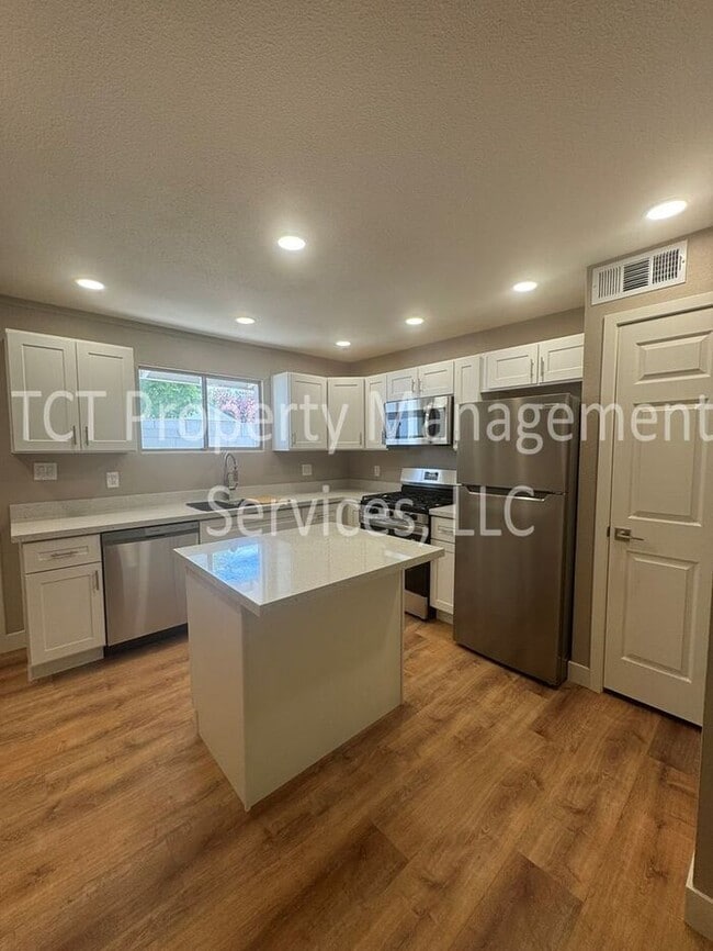 Fully Remodeled Duplex Near Downtown Chandler