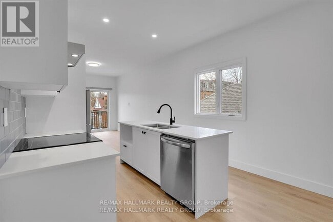 Photo - 109 Russell Ave Unité 6