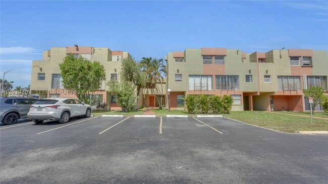 Building Photo - 9390 W Flagler St Unit 210A