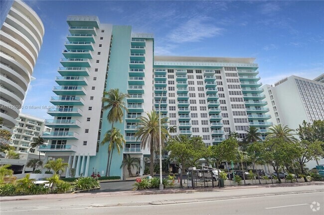 Building Photo - 5101 Collins Ave Unit 14K Rental