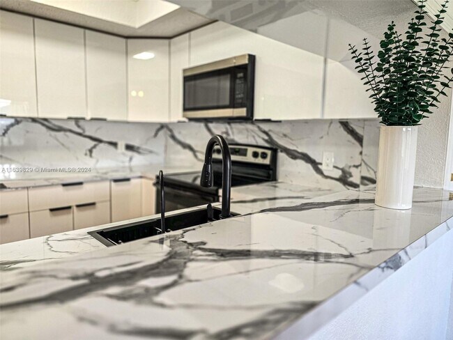 Photo - 12500 SW 5th Ct Unit 412M