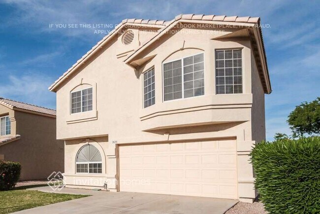 2638 S Raven