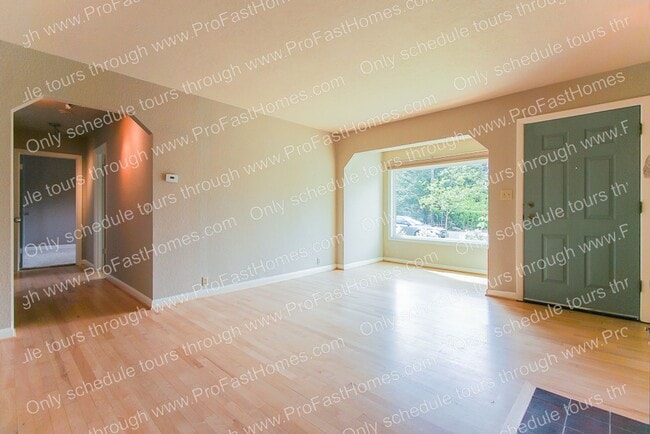 Photo - 14909 SE Mill St