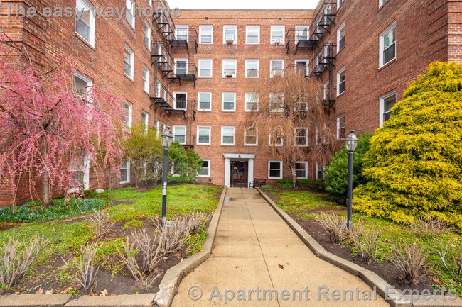 Building Photo - 395 Broadway Rental