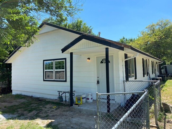 1016 A - 1016 N Roosevelt Ave Unit 1016