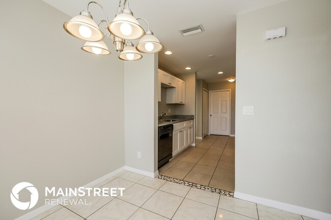 Photo - 2804 72nd St W
