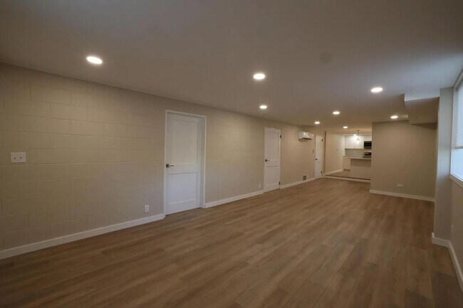 Photo - 1534 N Woodburn Ave Unidad B