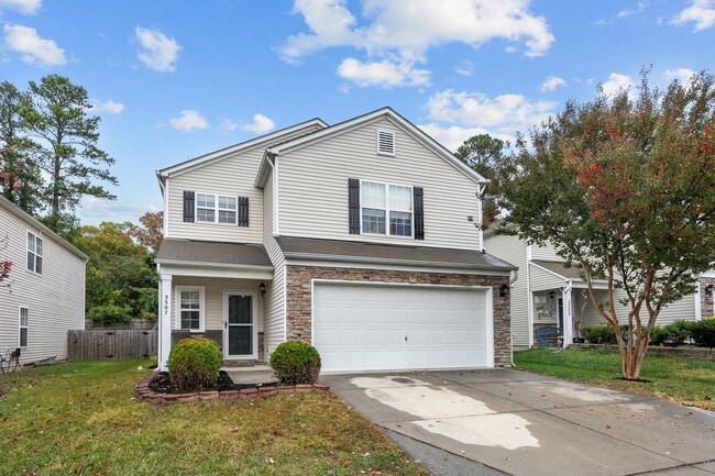 Building Photo - Fantastic 4 Bedroom, 3 Bath home near Brier Creek & RDU, Fenced-in Yard, Bonus Room, Pet Friendly!