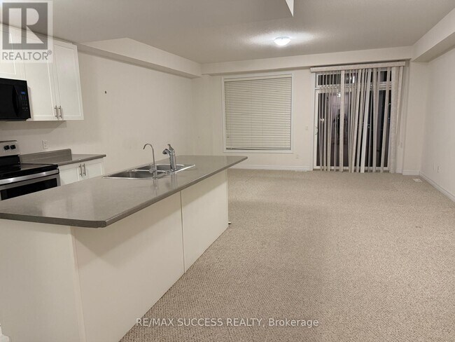 Photo - 77 Diana Ave