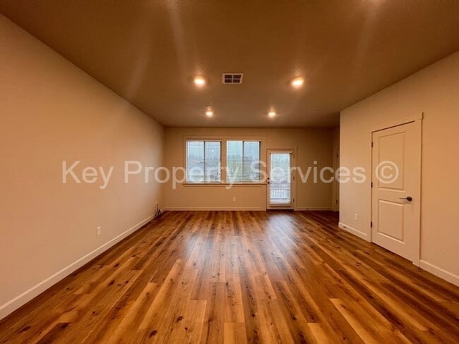 Photo - Woodland Townhome Just Minutes from i5