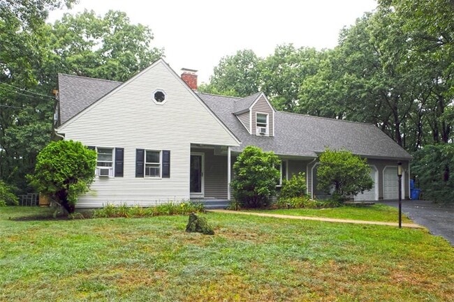 52 Charcalee Dr