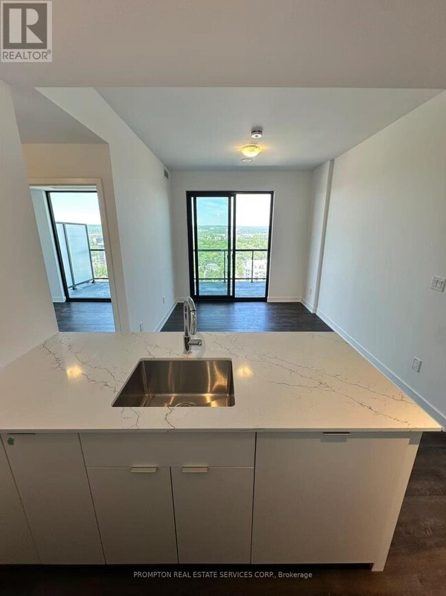 Photo - 2075 Lakeshore Rd. Unit 2601