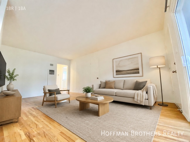 3711 Mentone Ave Unit 11